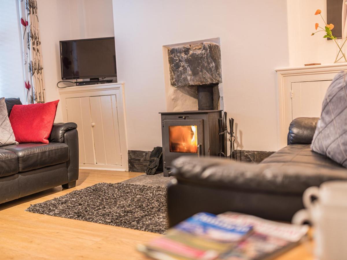 Pass The Keys Cosy Victorian Family In * Windermere
