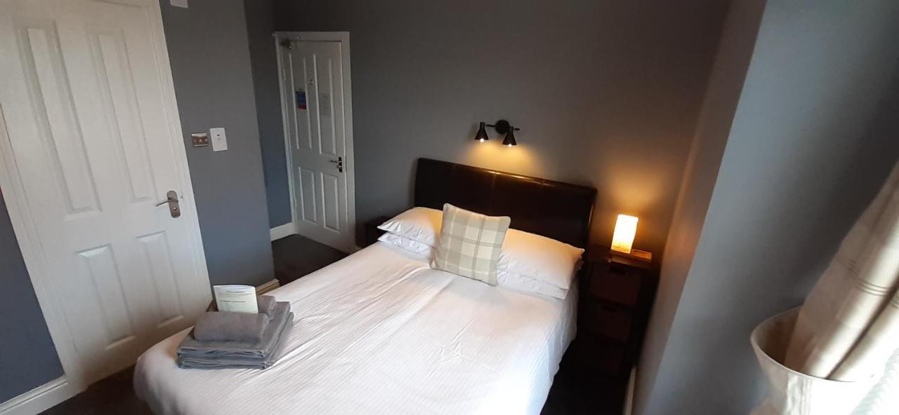 Brook House ― Free On-site Car Park Bed & Breakfast 3*