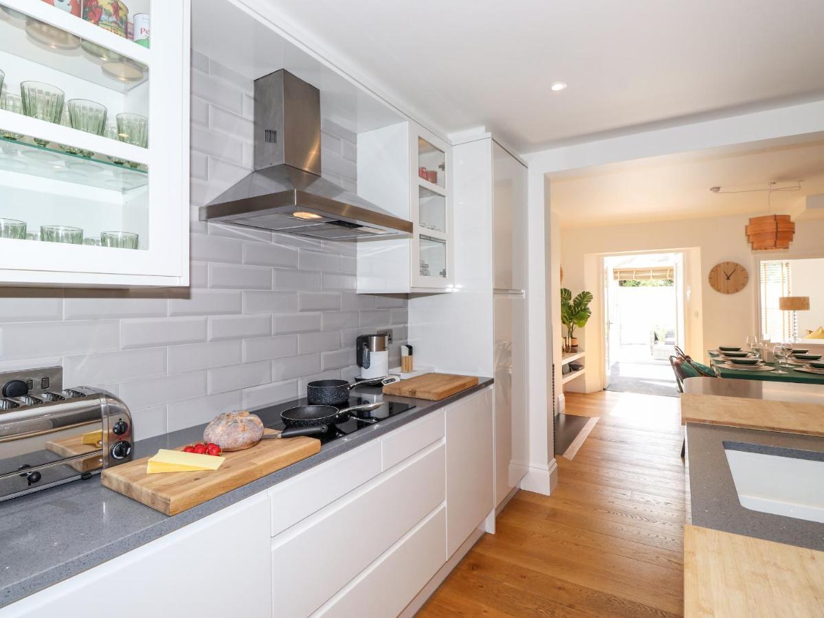 2 Alexandra Road Holiday home
