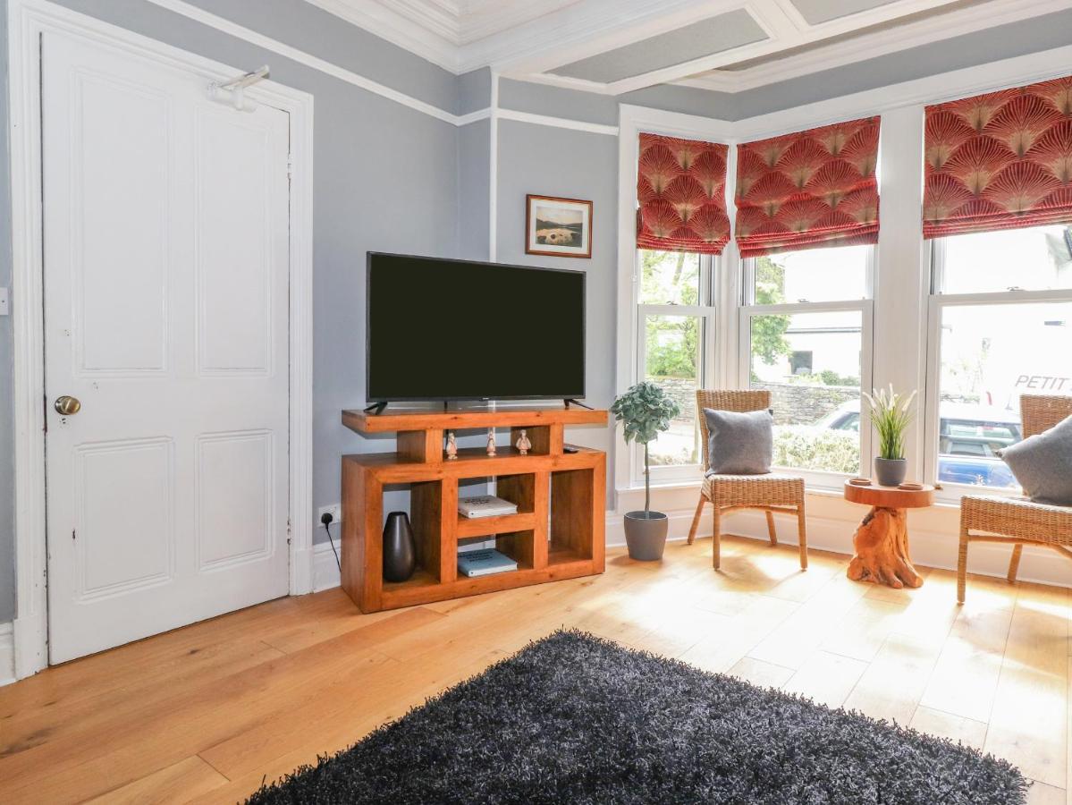 Oldfield House * Windermere