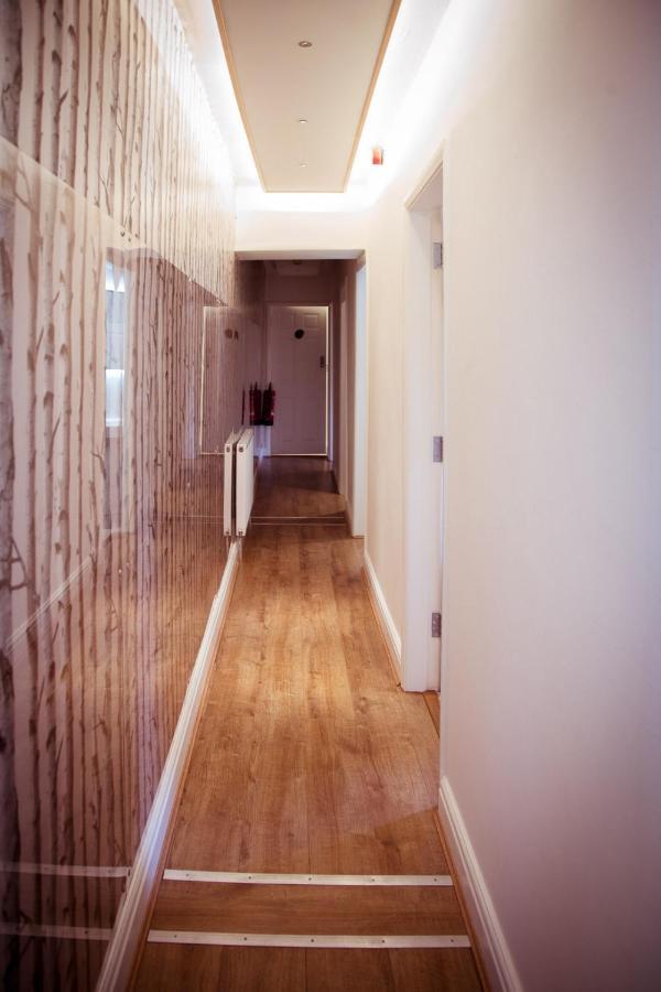 Lakes Boutique Hostel *