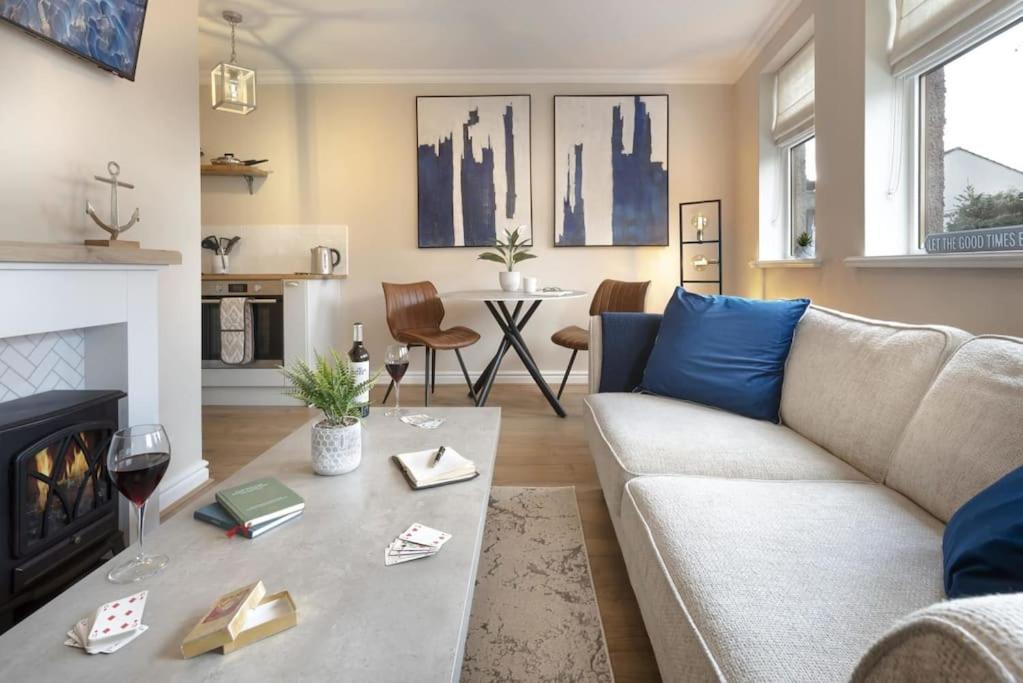 Apartment - District Escape For Two