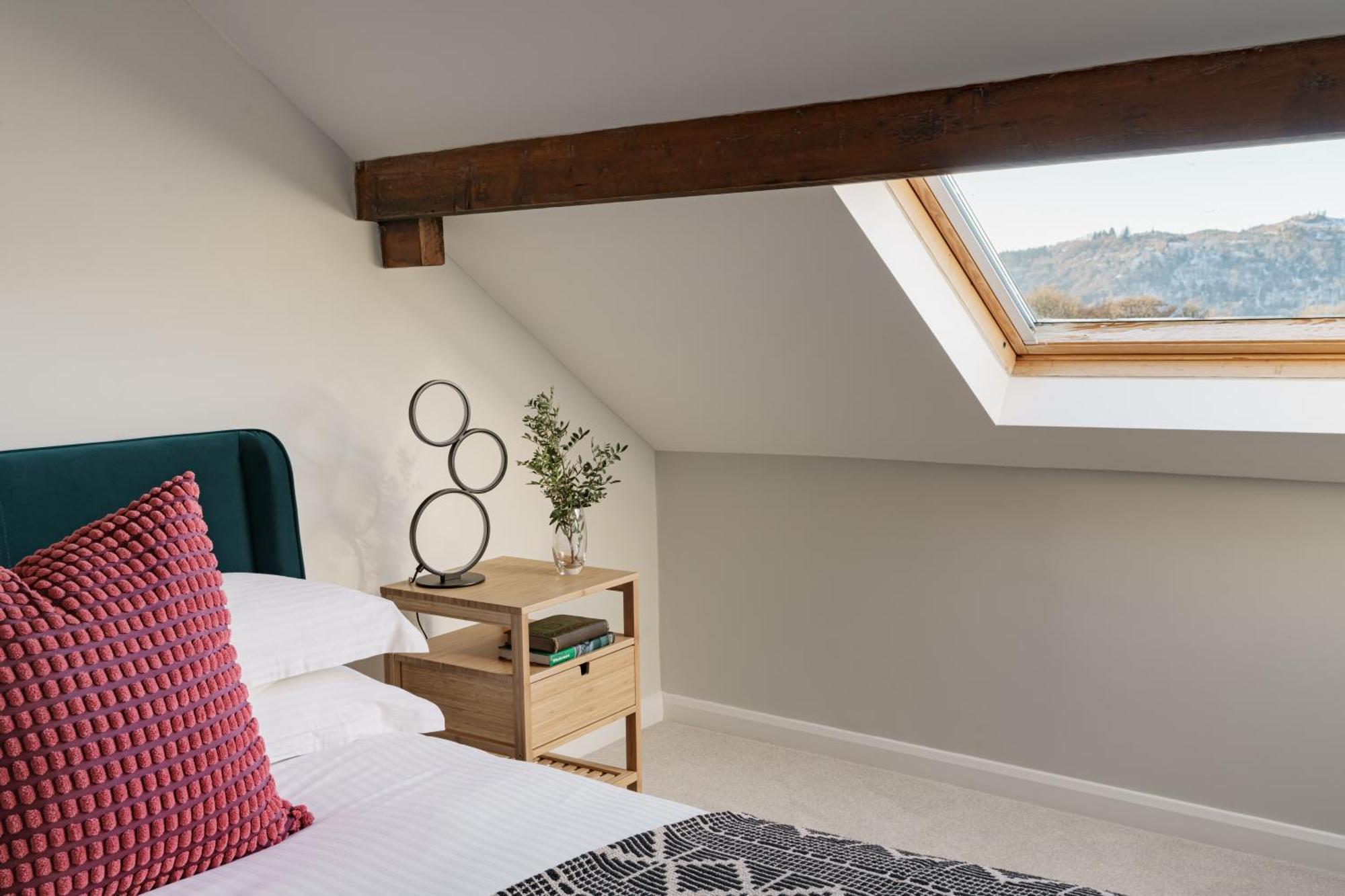 Villa Yewbeck: Brand New, Garden Views