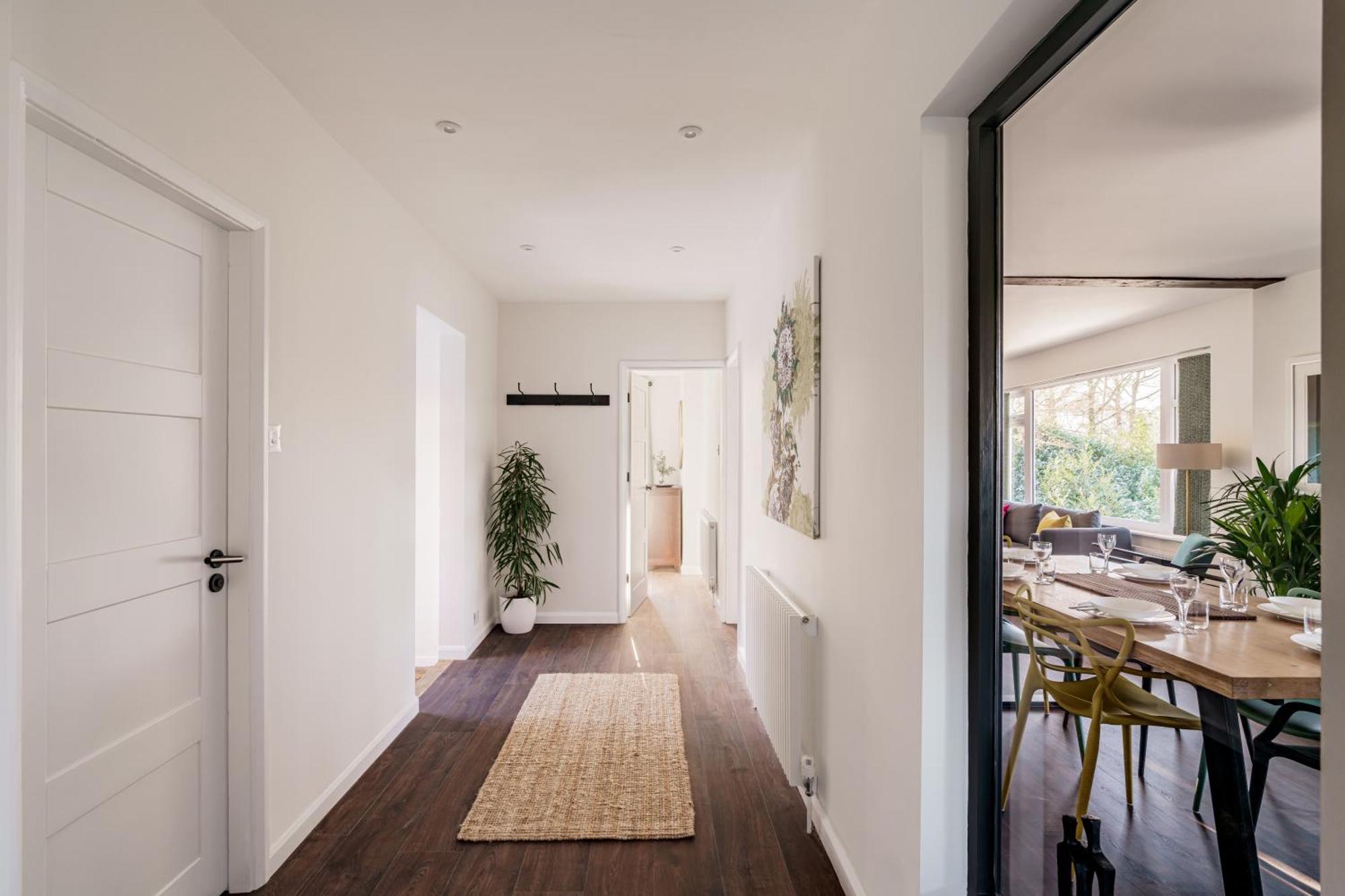 Yewbeck: Brand New, Garden Views Villa Windermere