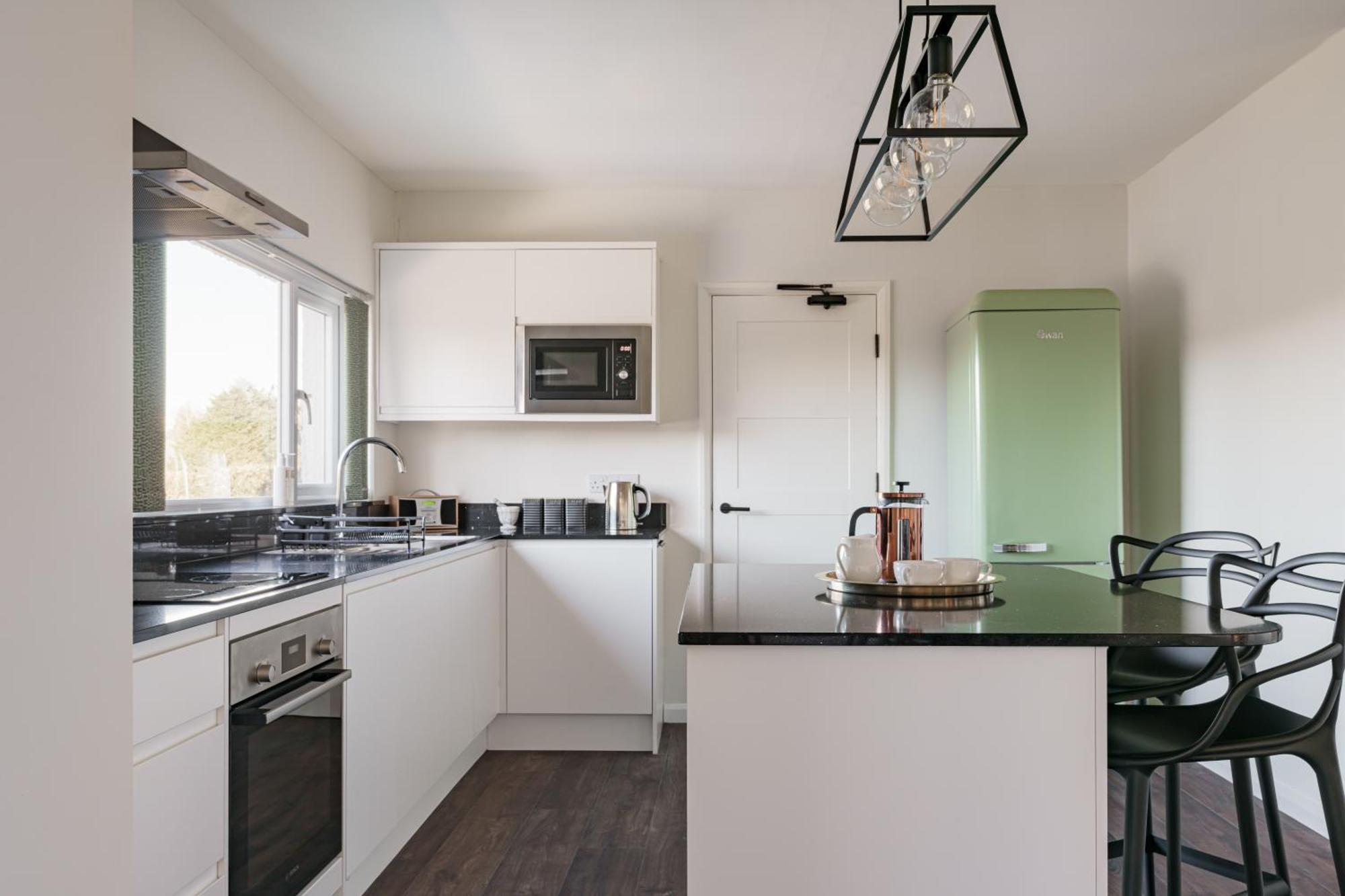 Villa Yewbeck: Brand New, Garden Views Windermere