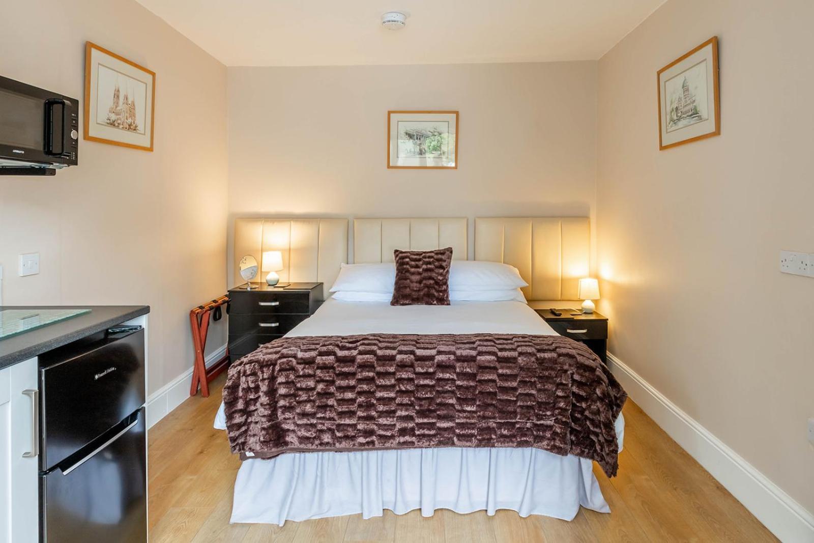 Roger Ground Guest house