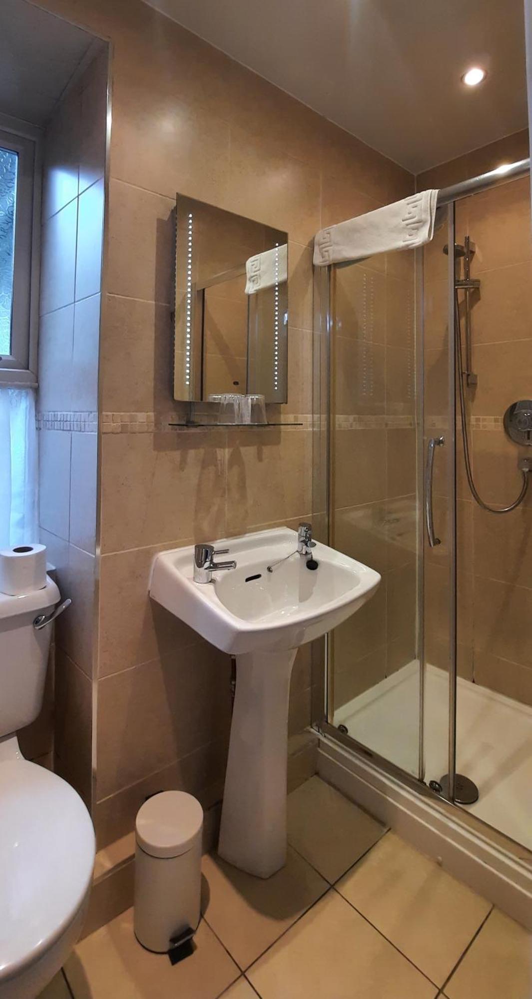 Rocklea 4* Windermere