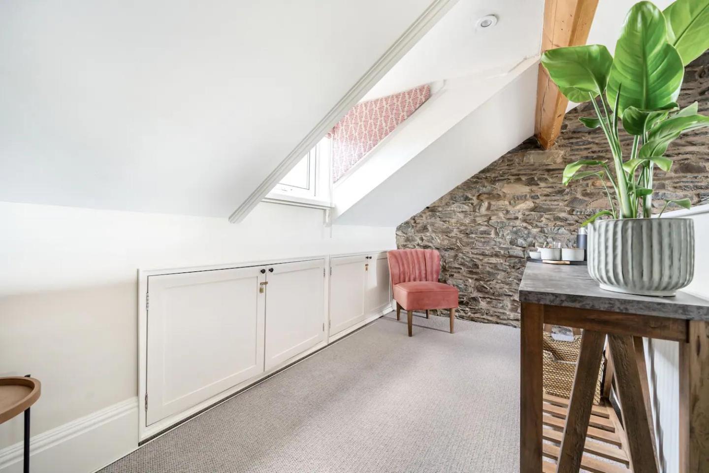 4 Beckside Guest house