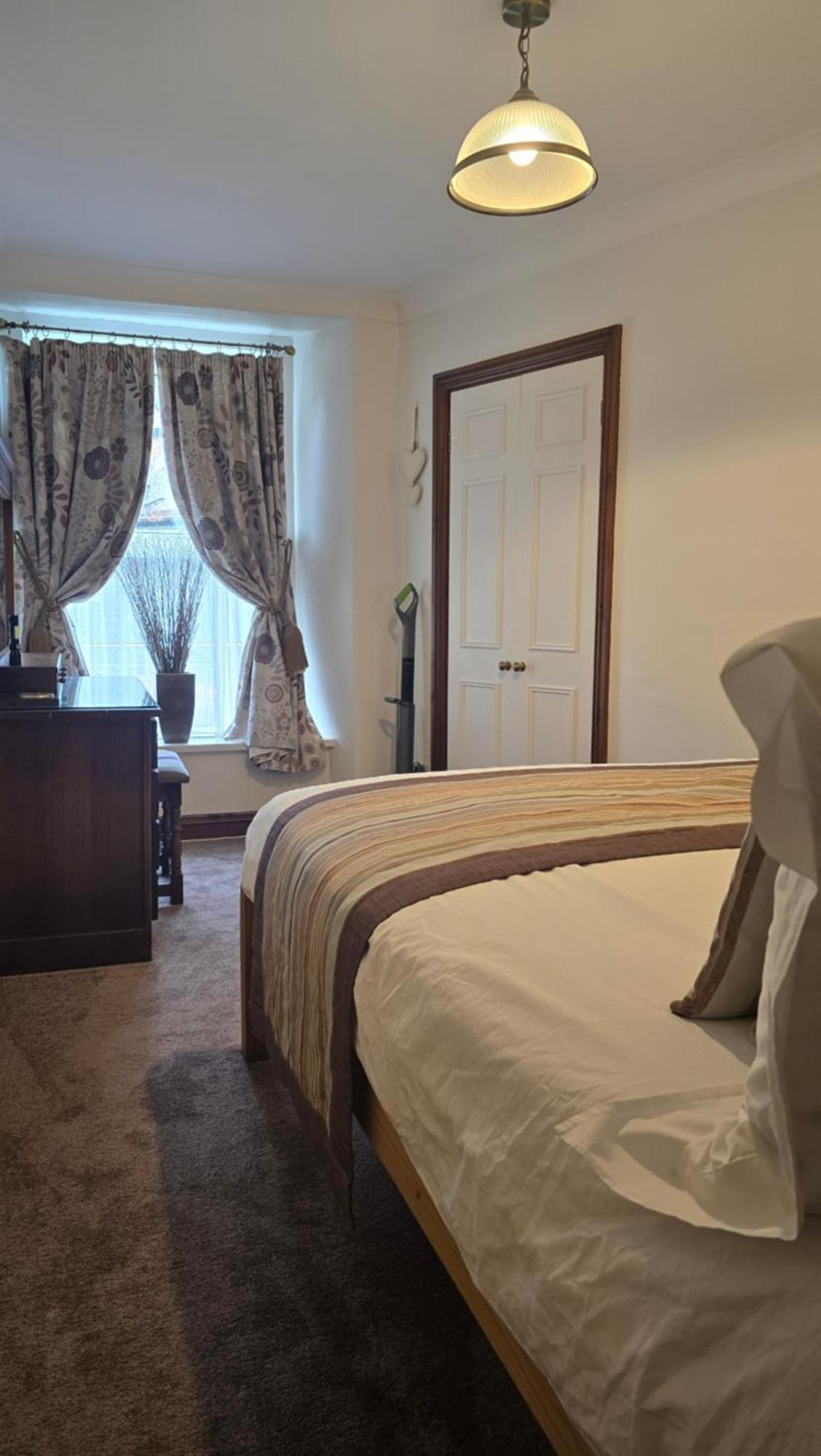 Lyndale Self-catering Sleeps 4 * Windermere