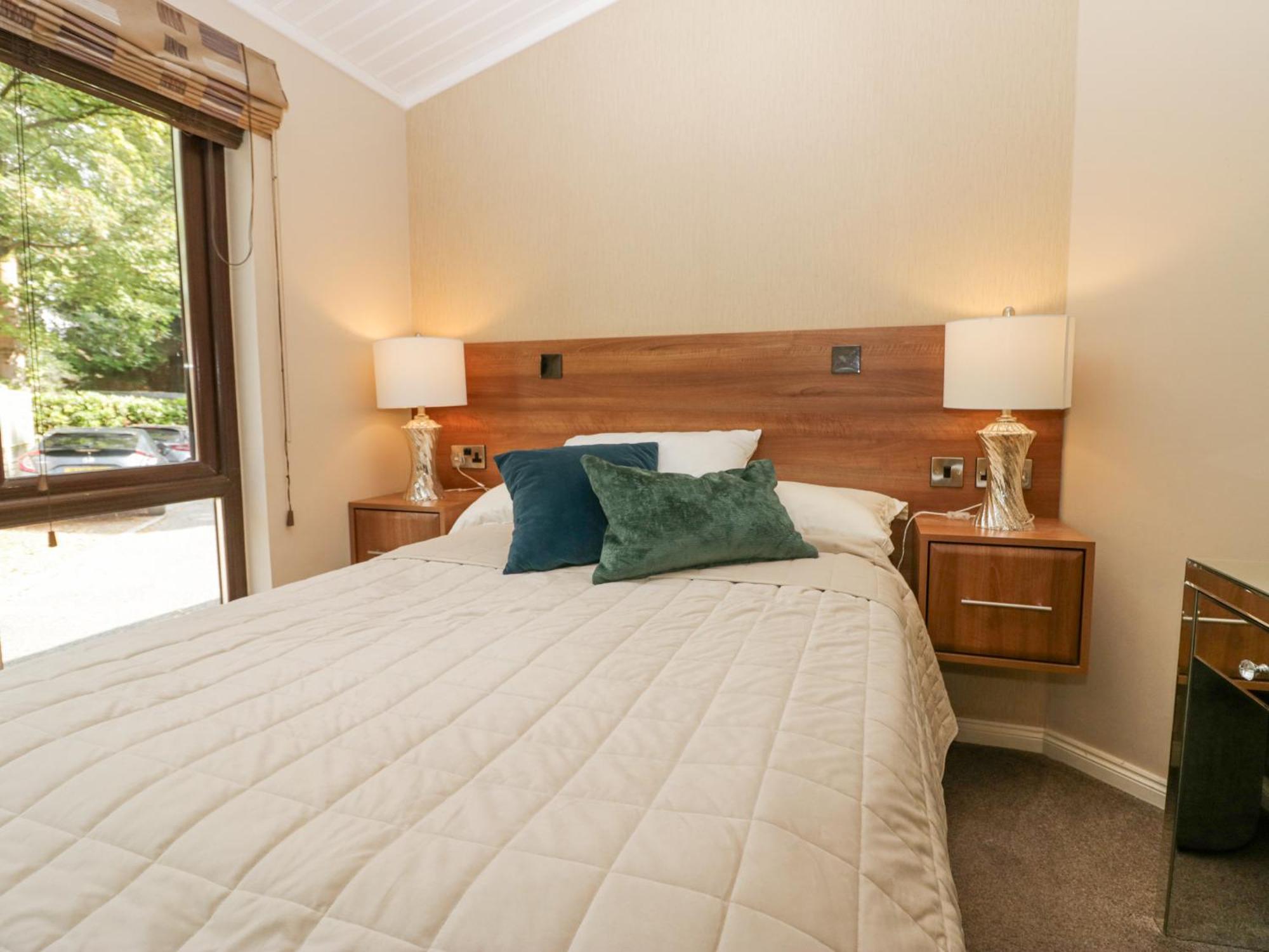Tree House, Partial Views Holiday home