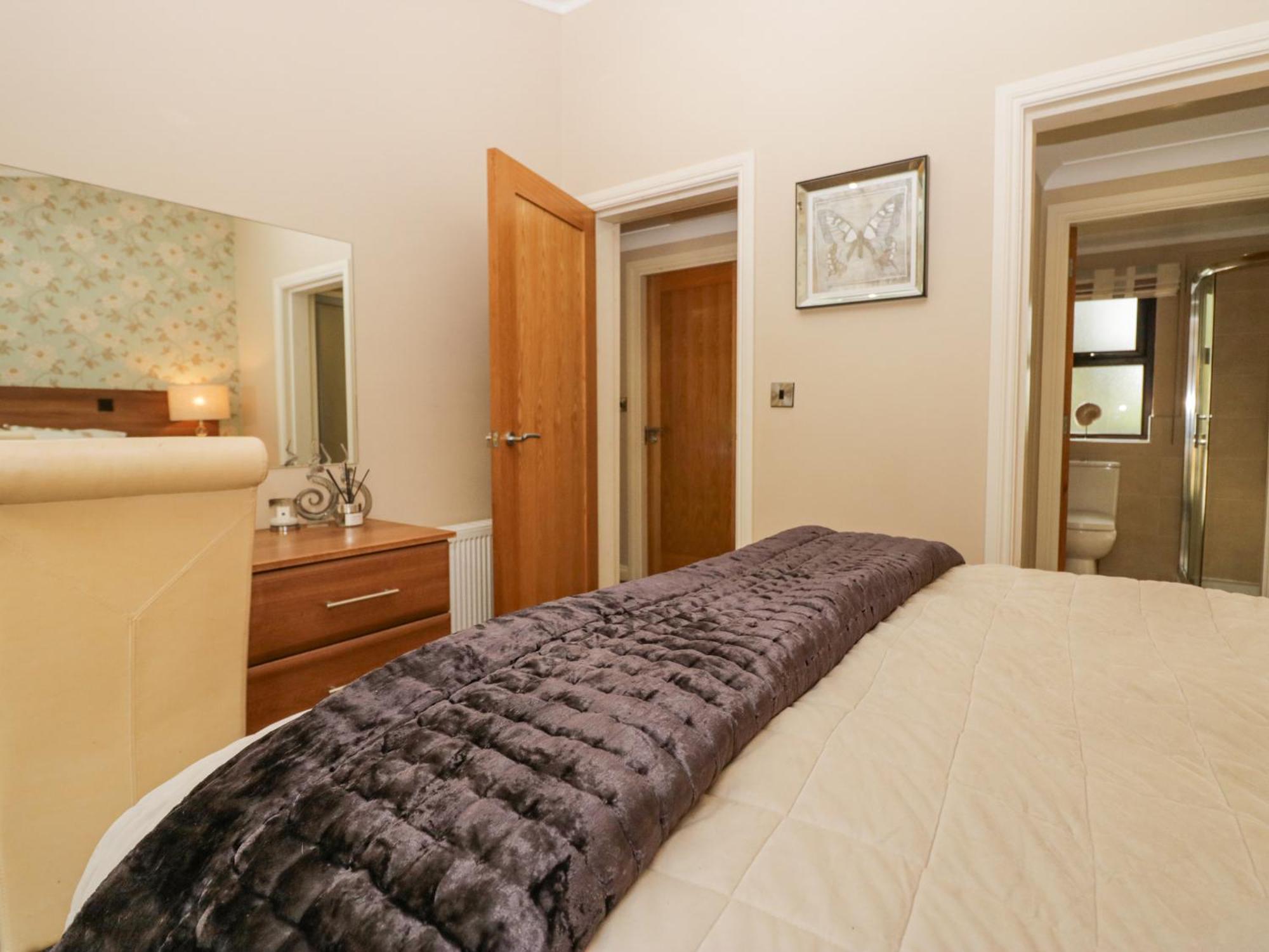 Tree House, Partial Views Holiday home Windermere