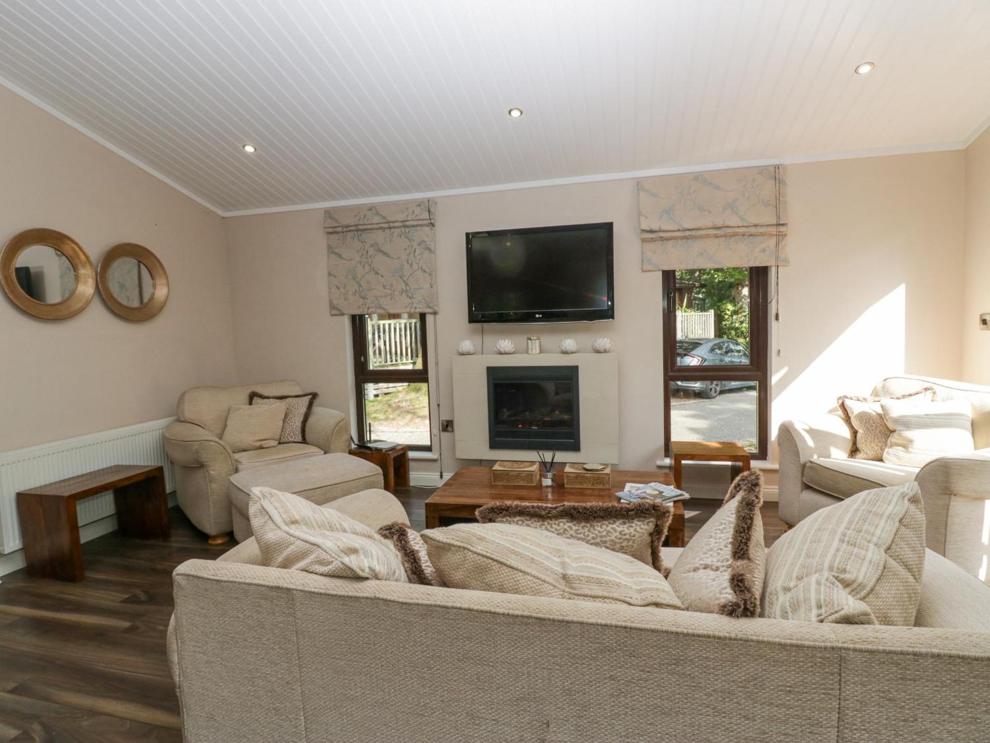 Tree House, Partial Views * Windermere