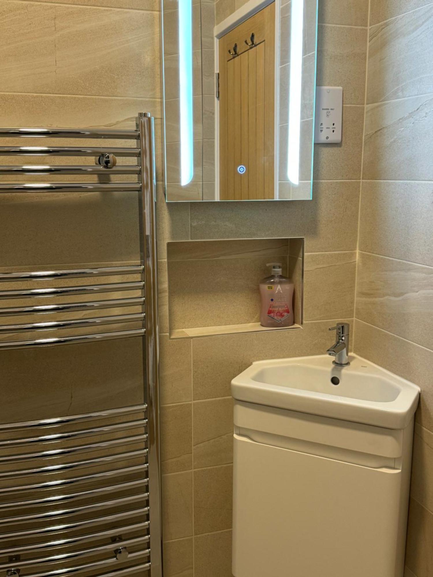 King-bed En-suite * Windermere