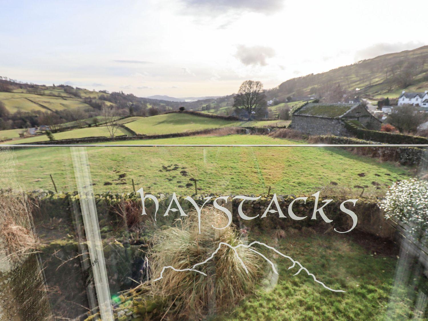 Holiday home Haystacks *