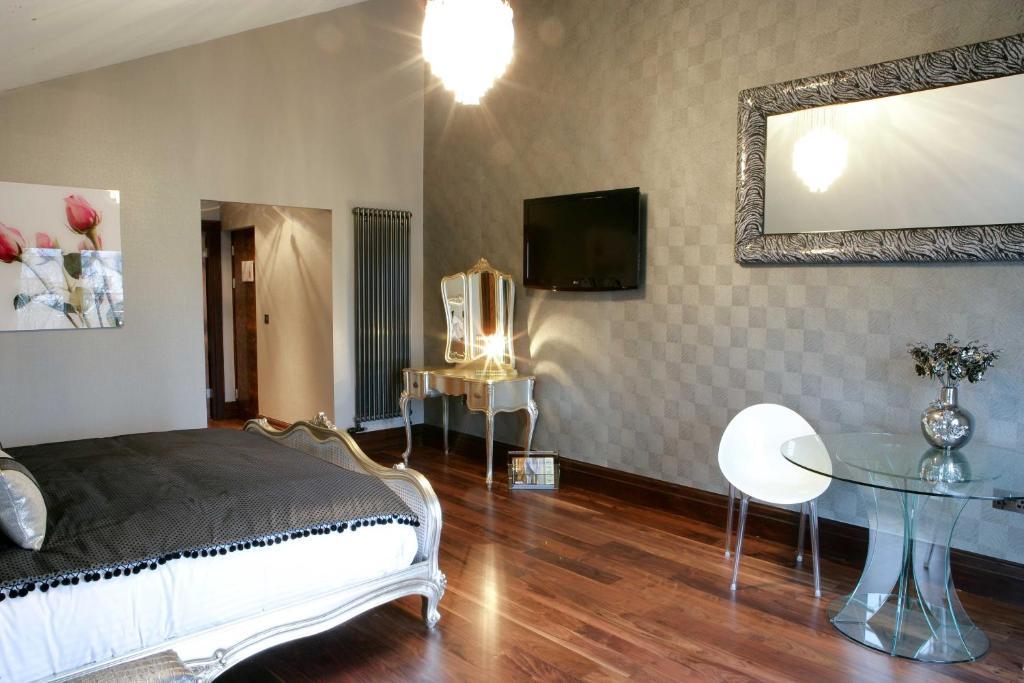 Guest house Windermere Suites