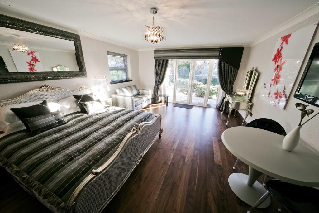 Guest house Windermere Suites 5*