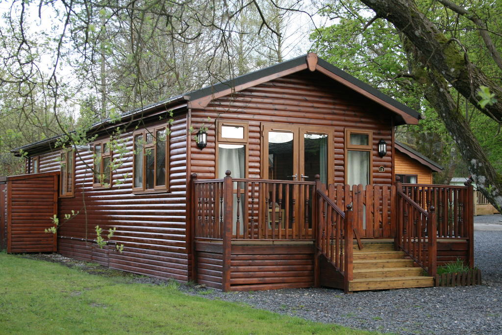 Chalet Charlie's
