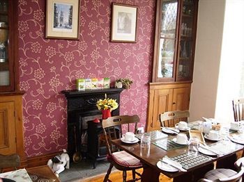 Westbury House 3* Windermere