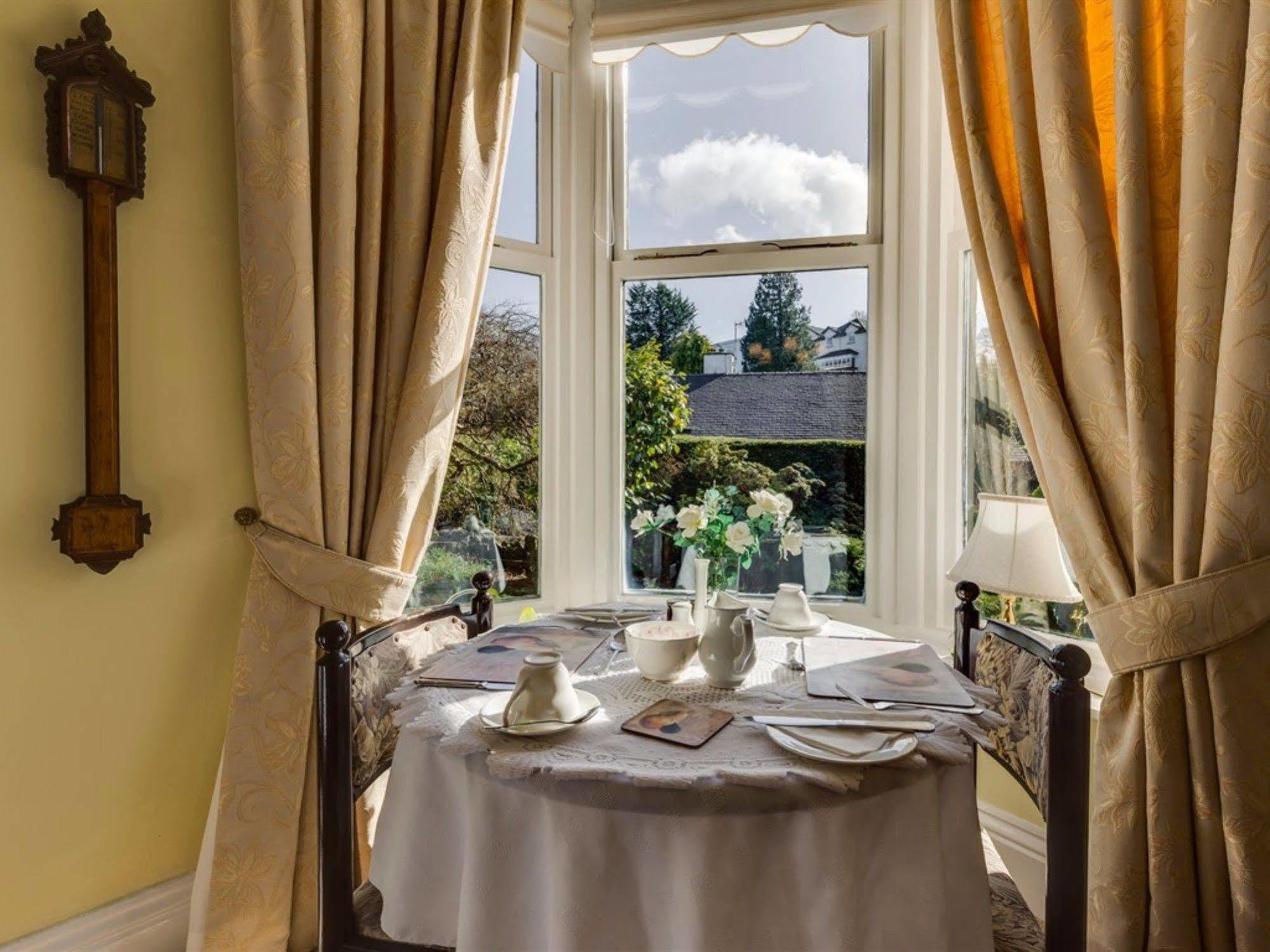 Lindisfarne House - 4*