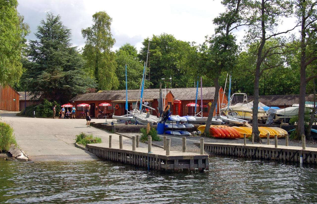 Wood Bay Hotel