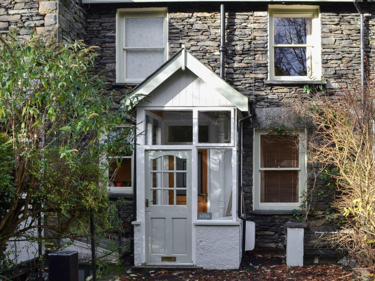 Pegs Place * Windermere