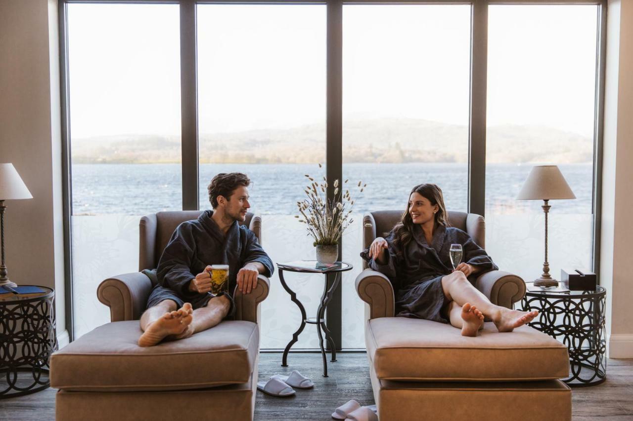 Wood Bay Hotel