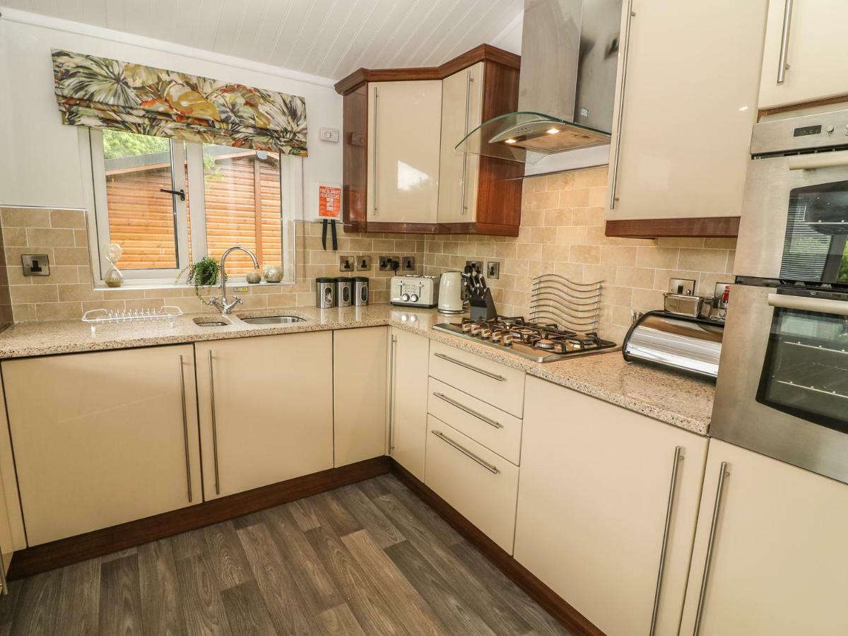 Bowness 66 Holiday home Windermere