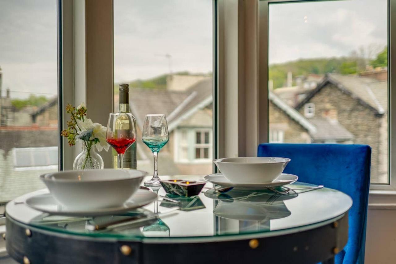 Number 2 Centre Shops Pubs Restaurants Dog Friendly Windermere