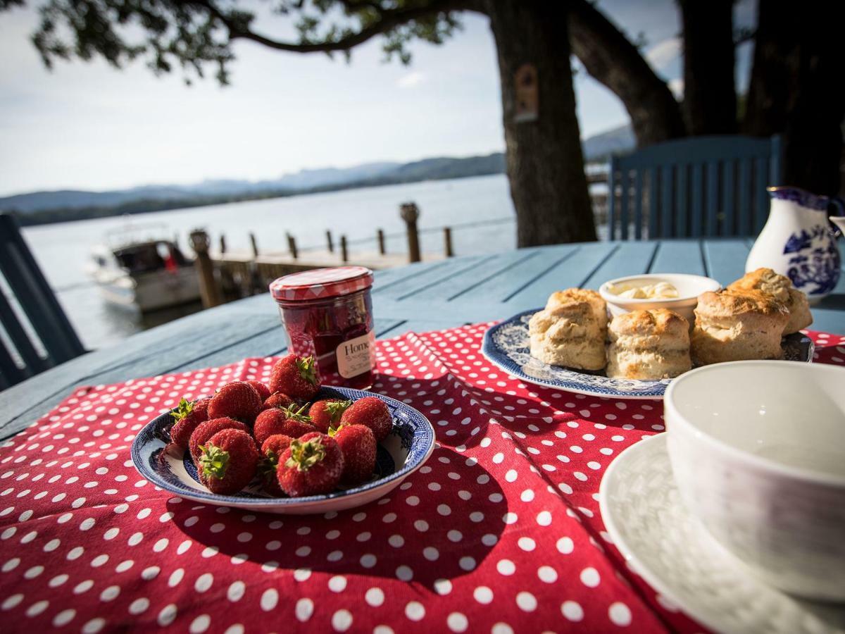 Lakeside Holiday home